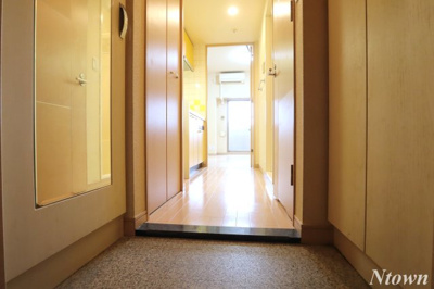 【玄関】 | プレサンス新栄デコール | きれいな玄関です