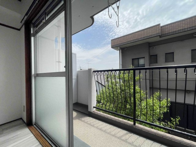 グランドハイツ中原東のバルコニー|日当たり良好です    
