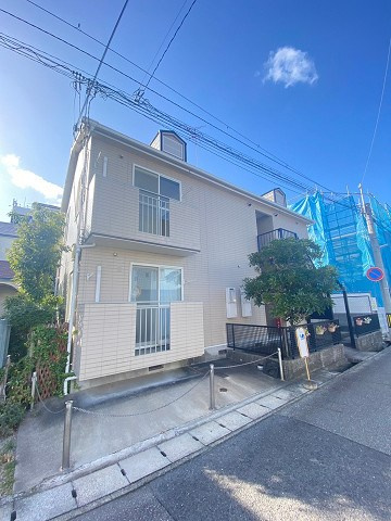 西宮市甲風園１丁目のアパート