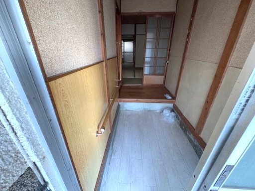 浦川住宅の玄関