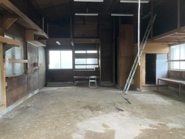 平塚市田村7丁目倉庫の内装