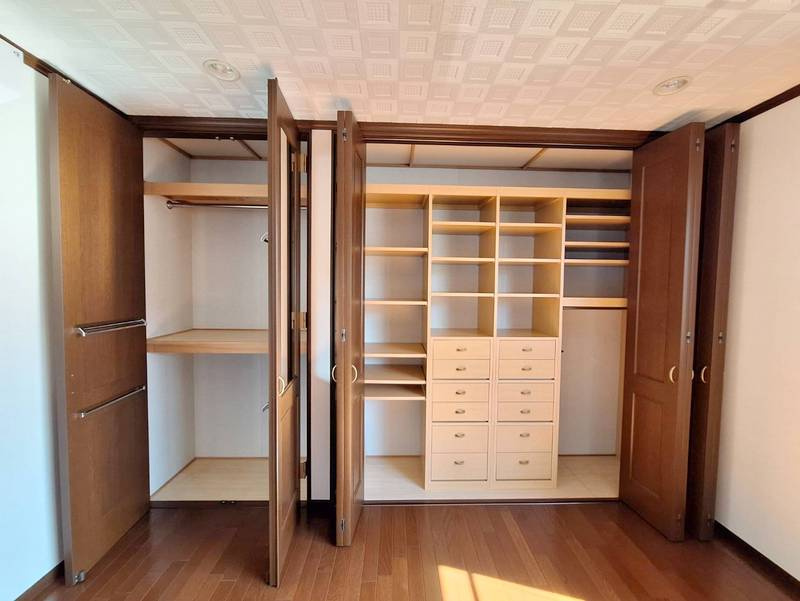 野毛一丁目戸建の収納