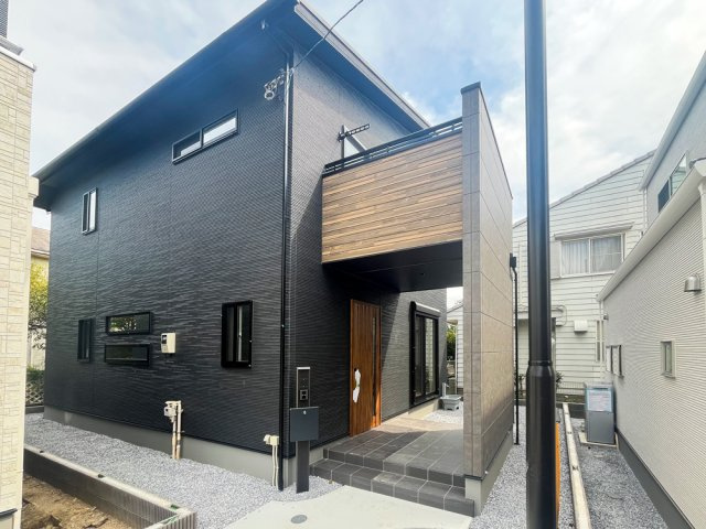 【区画図】 | 地区計画が定められたエリアのため、道路が整備されており、安全性が高くなっております。
周辺は静かな住宅街なので、リビングやお庭でゆっくり過ごせそうですね。