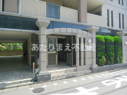 E-STYLEのエントランス