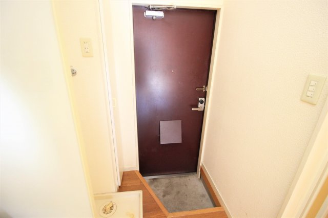 フルール五百石の玄関