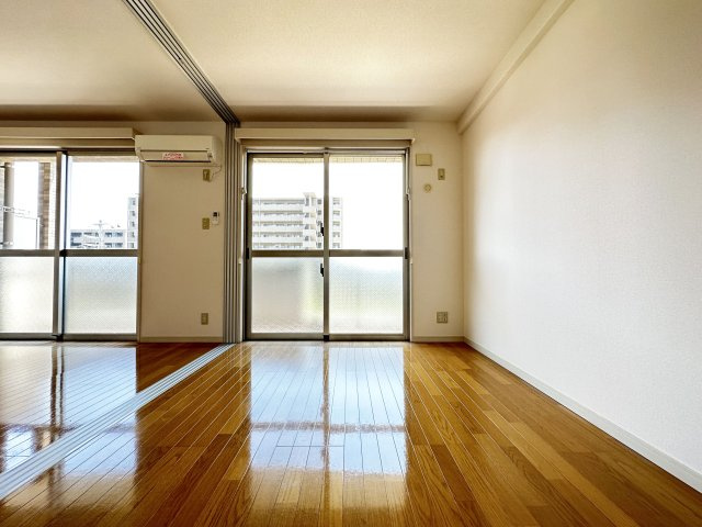 ｖｉｌｌａ ｂｒｉｃｋの洋室