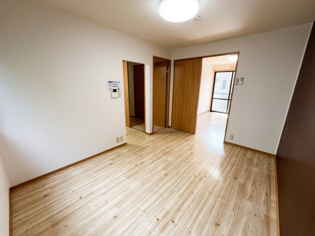 アムール C棟の収納|クローゼット