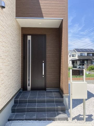 【玄関】 | 藤岡市立石　新築１号棟