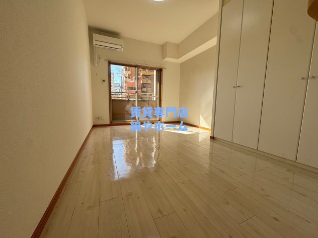 CITY　SPIRE難波WESTの洋室|広々とした洋室です