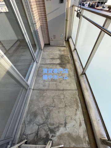 CITY SPIRE難波WESTⅡのバルコニー|お洗濯にも便利なバルコニー付き