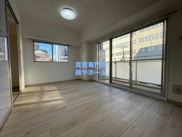 CITY SPIRE難波WESTⅡの居間・リビング|こちらのリビングで趣味の時間をお楽しみください