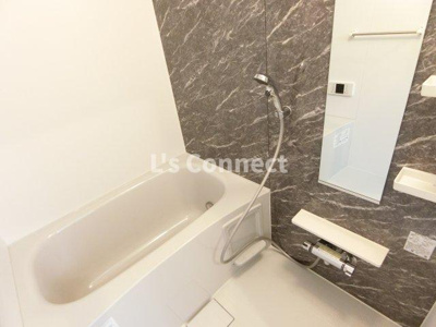 【浴室】 | フェルヴォーレ | 追焚き、浴室乾燥付きのお風呂。