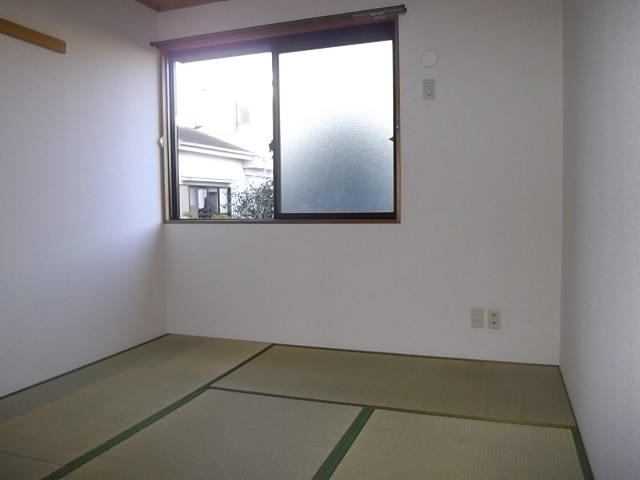 プランドール市川の和室