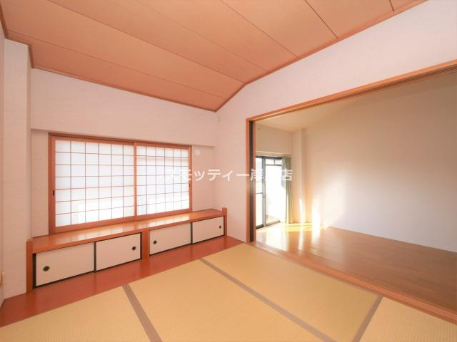 大阪市阿倍野区松崎町３丁目の賃貸マンションの和室
