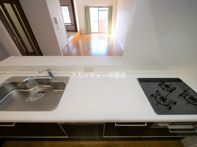 大阪市阿倍野区松崎町３丁目の賃貸マンションのキッチン