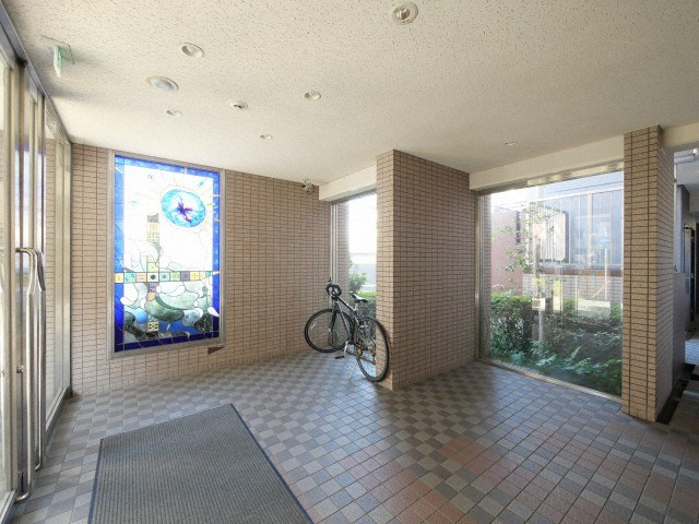 大阪市阿倍野区松崎町３丁目の賃貸マンションのロビー