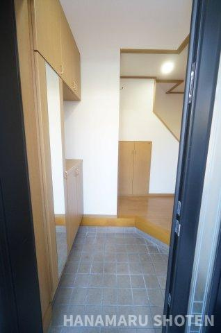 中古　千葉市稲毛区長沼町の玄関|＊当日ご案内可＊ご希望の物件まとめてご案内！弊社が掲載していない物件でもOK♪お気軽にご相談ください ♪お電話でのお問合わせがスムーズ♪