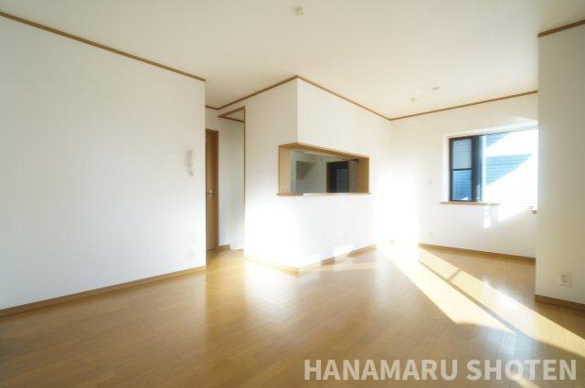 中古　千葉市稲毛区長沼町の居間・リビング|＊当日ご案内可＊ご希望の物件まとめてご案内！弊社が掲載していない物件でもOK♪お気軽にご相談ください ♪お電話でのお問合わせがスムーズ♪