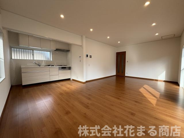 中古　山武市九十九里町片貝の居間・リビング|＊当日ご案内可＊ご希望の物件まとめてご案内！弊社が掲載していない物件でもOK♪お気軽にご相談ください ♪お電話でのお問合わせがスムーズ♪