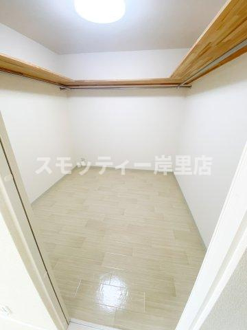 パークモダン住之江公園の収納