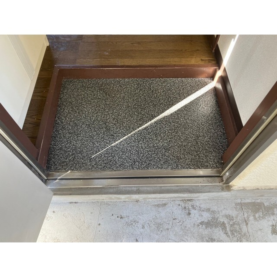 【玄関】 | アーレス平塚 | 玄関