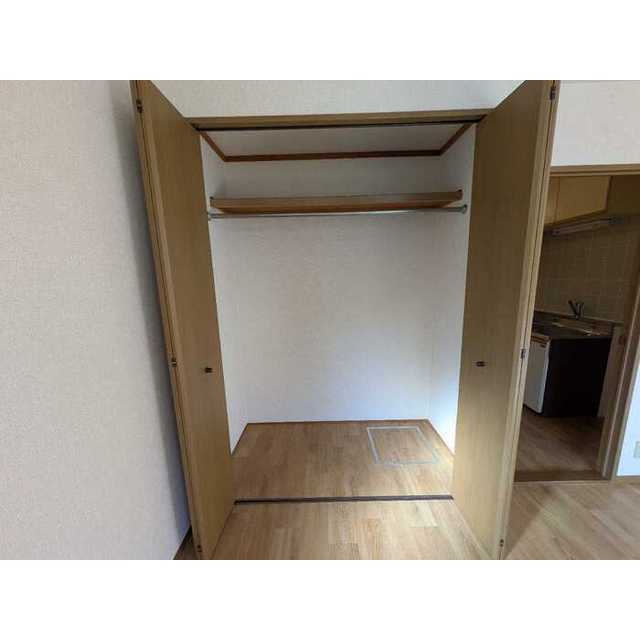 岐阜市日野東４丁目のアパートの収納