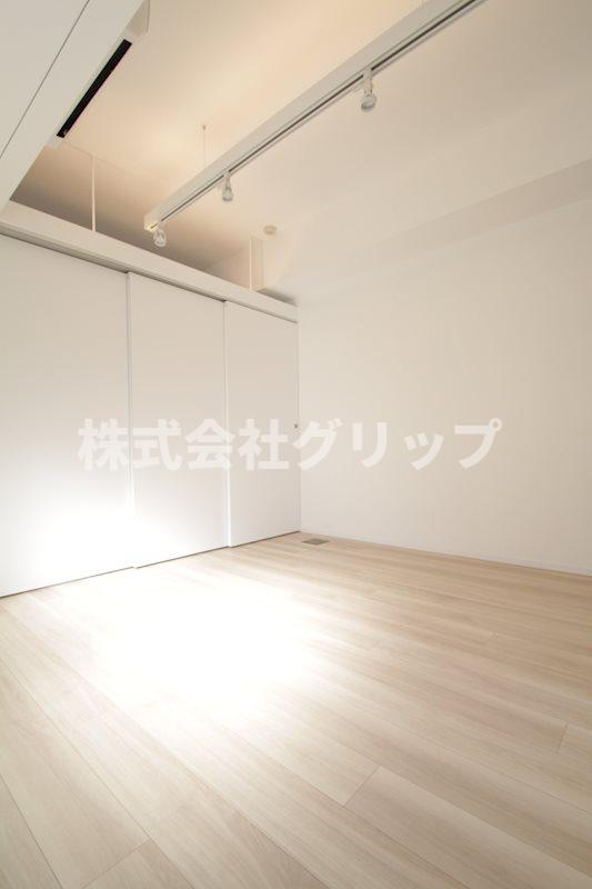 ZOOM川崎EASTの居間・リビング