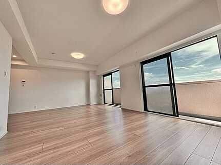 ライオンズマンション海老園(JS)の居間・リビング