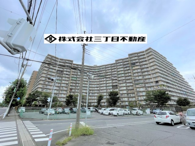 -三丁目不動産-　ダイアパレスビッグイウイング深谷　専用庭の外観