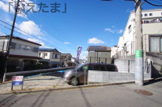 【前面道路含む現地写真】