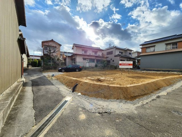 知多郡東浦町大字石浜字平林　売地の前面道路含む現地写真|前面道路　東側道路と現況現地写真