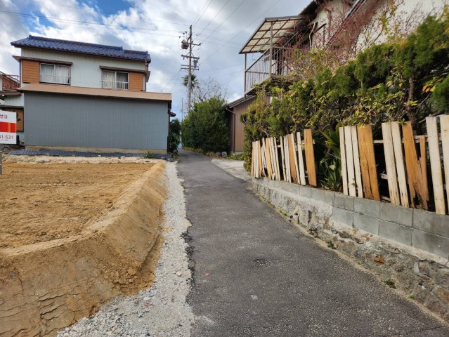 知多郡東浦町大字石浜字平林　売地の前面道路含む現地写真|前面道路　北側
