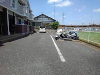 【駐車場】