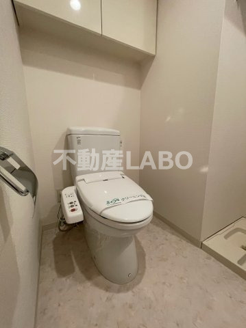 パウゼドーム前のトイレ