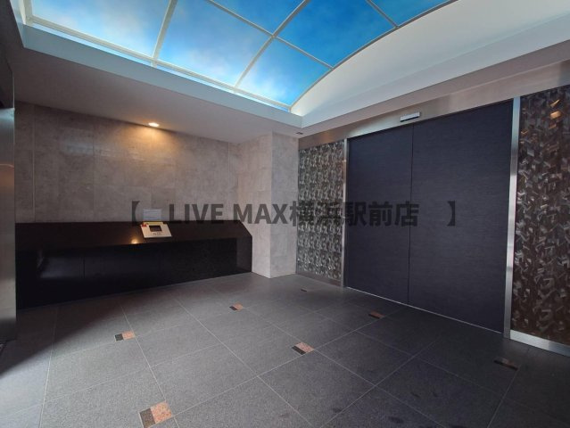 【エントランス】アマックス横浜