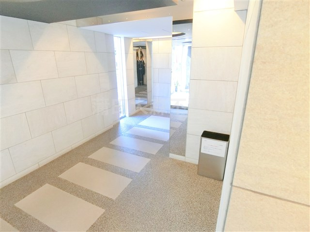 ロアール蒲田のエントランス