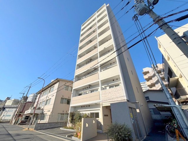 ヴェリテ新大阪イーストの外観