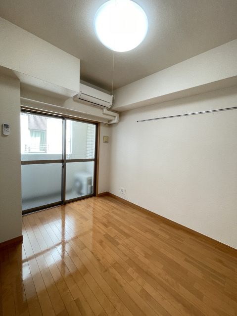 スカイコート後楽園第5の居間・リビング