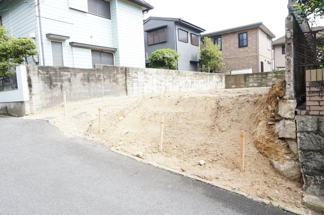 売土地　四條畷市岡山東4丁目(建築条件無し・更地)の外観