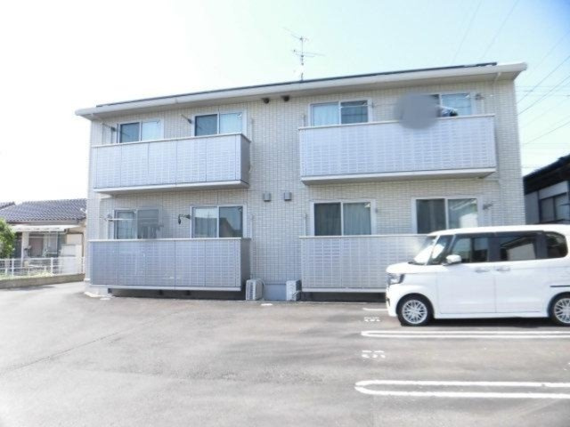 ブロケード A棟