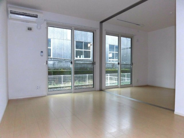 ボヌール B棟の洋室|Ｂ棟103 リビング・洋室