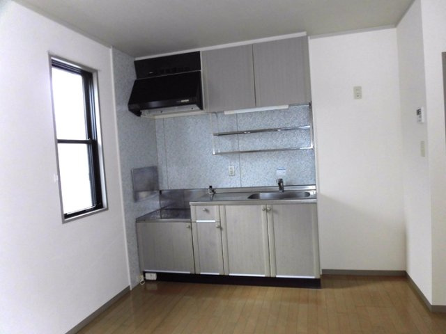 シェ・ドゥーブル A棟のキッチン|Ａ101キッチン