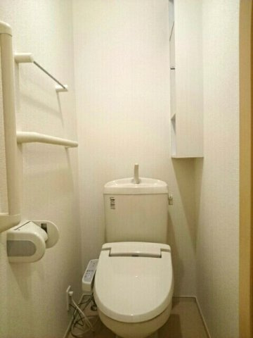 メゾンＳａｋａｋｉのトイレ|清潔感のあるトイレです