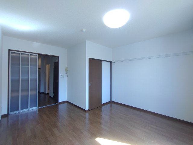 サニーハイムの洋室