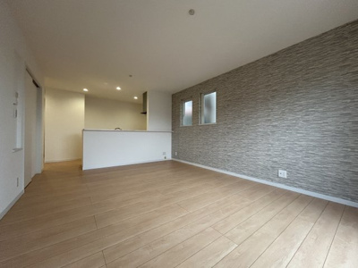 【居間・リビング】 | 鈴蘭台東町２丁目　新築戸建 | LDK約18.6帖