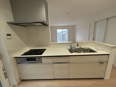 【キッチン】 | 鈴蘭台東町２丁目　新築戸建 | 食洗機付きで家事の時短になります。