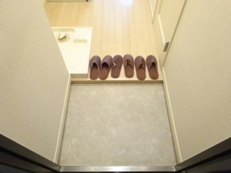 【玄関】 | オリーブコート | 別部屋同タイプのお写真から物件の雰囲気をご参考くださいませ。
