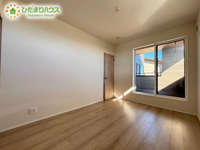 熊谷市末広フェリディアガーデン　分譲一戸建て　11の内装|明るい日差しが差し込みます☆彡