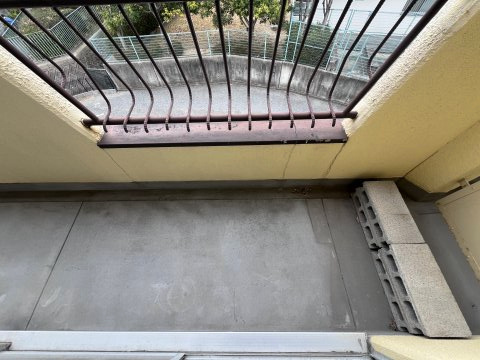 多聞ニューハイツのバルコニー