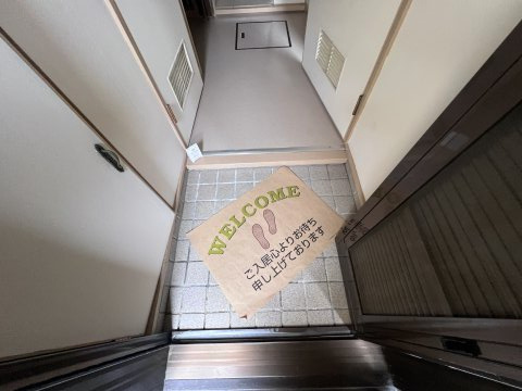 多聞ニューハイツの玄関